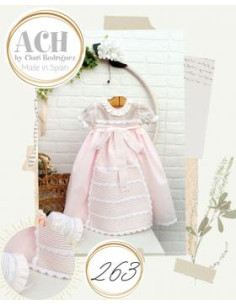 Batón con capota para bebé de Artesanía Chari 263